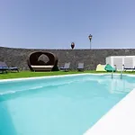 Sea Breeze Jarea Вилла