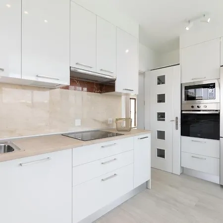 Sea Breeze Jarea * بلايا بلانكا