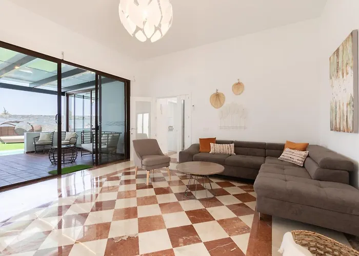 Sea Breeze Jarea * Playa Blanca